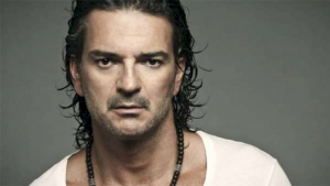 Arjona 2jpg — Calificación de artistas y/o cantantes option 21