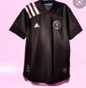 D1fe87ec D548 486b 95f0 C310cba43f07jpeg — Camisetas de fútbol más sobresalientes de los últimos años option 37