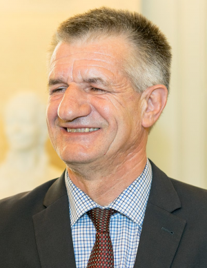 800px Jeanlassalle03croppedjpg — Candidats potentiels à la prochaine présidentielle française option 21