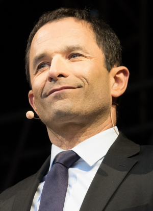 Benothamonplacederpubliqueplanserrcroppedjpg — Candidats potentiels à la prochaine présidentielle française option 29