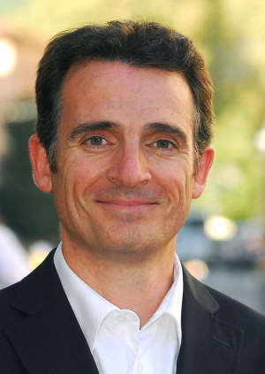 Ericpiolle2013croppedjpg — Candidats potentiels à la prochaine présidentielle française option 33
