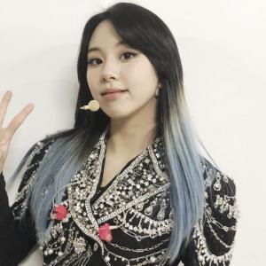 1129eb41 42aa 4834 8e80 782cfa6d6552jpeg — chaeyoung hair option 1