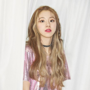 F5fe8bf2 C74b 4c16 91dd B010277785d4jpeg — chaeyoung hair option 23