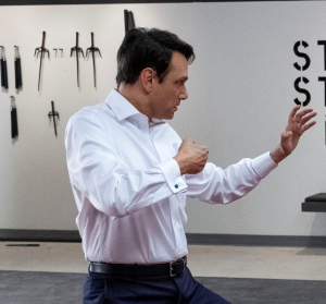 Xtvcknrj6fbdpprnc4hedotgtijpg — Cobra Kai Season 3 Scaling option 32