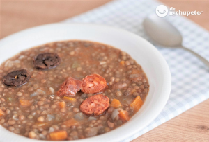 Lentejas Con Chorizo Fotojpg — comida española option 22