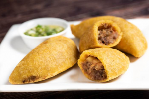 Pastelmandio700x467jpg — Comida que comen en Paraguay option 16