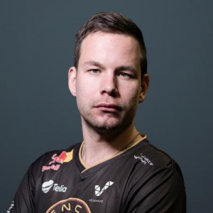 400 68jpeg — CSGO players april 2020 option 61
