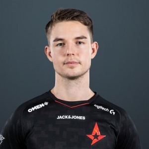 400 8jpeg — CSGO players april 2020 option 78