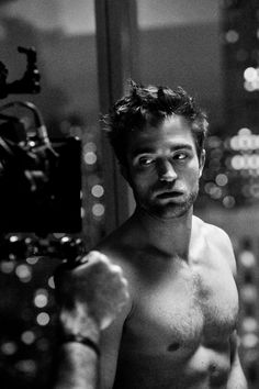 558da661 Ce7e 41c2 A312 572e47196143jpeg — Daily Robert Pattinson Photos option 6