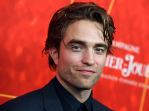 72fd5d61 5348 43ef 9231 Cb0e4ba135e3jpeg — Daily Robert Pattinson Photos option 7