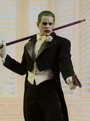 Tuxjpg — DCEU Suits option 36