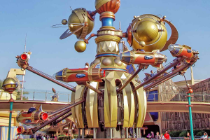 4c4d3f39 1436 4600 8d74 29fa78bfa3abjpeg — Disneyland vs Disney World option 10