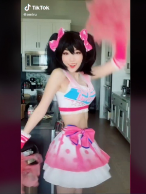 Zz1655637967nico Yazawa44jpg — Emiru Cosplay long option 147