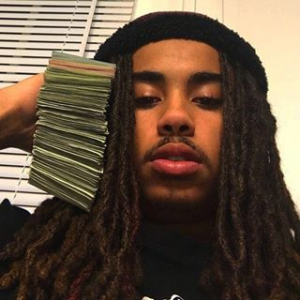 492962865598469311976851677308205102792704njpg — Every rapper i can think of option 22