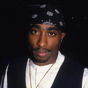 Tupacshakurphotobysteveeichnerarchivephotosgetty83928439jpg — Every rapper i can think of option 132