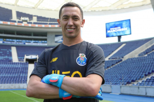 Agustinagustinmarchesinmarchesinfotofcporto100667cddefaultlarge1024jpg — FC Porto players XXI Century option 58