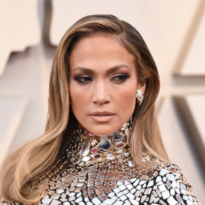4d1135fe D96c 4015 984a Be39a63dc0bajpeg — Female Artists Ranked option 14