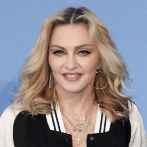 F09b94f1 0844 4db1 B3ad 66cd154c7d6bjpeg — Female Artists Ranked option 37