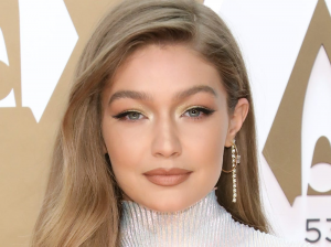 Zz15864683509228b663 42ca 4b13 9aca Ff3eb9ee795djpeg — Female Celebrities option 164