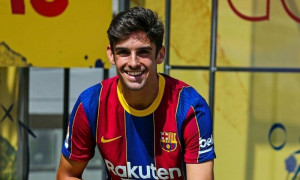 Barcelona Presento El Fichaje De Francisco Trincacc83ojpg — Fichajes del Barcelona en la Era Bartomeu option 14