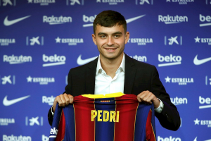 Pedri En Su Presentacion Con El Barca Efejpeg — Fichajes del Barcelona en la Era Bartomeu option 28