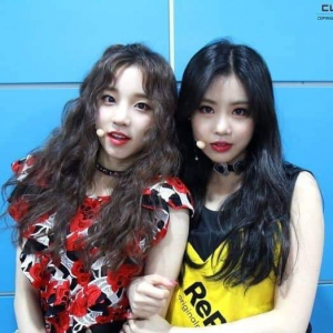 03df4716 5dda 439a 97be 21047b44e5b8jpeg — GIDLE COUPLE option 1