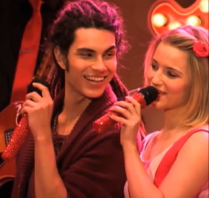 Quinn Joe Quinn And Joe 32688052 500 475jpg — Glee ships option 87