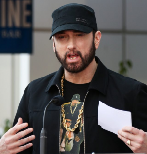 Eminem 1592227343 640x670jpg — Goat Rapper option 31