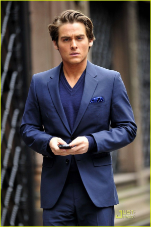 D4c6cdbccbfdc2576dc6588e2588a9ebjpg — Gossip Girl option 12