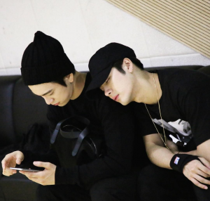 583808395833273621716101161794821141037056njpg — GOT7 ships option 5