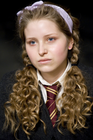 Lavenderbrownwbf6lavendercryingpromo080615portjpg — Harry Potter & Fantastic Beasts Characters option 66