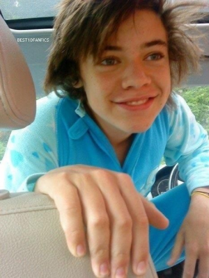 84f4c69d 50d5 4a69 Bca4 2a70a839ee9fjpeg — Harry styles hairstyles ranked option 7