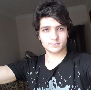 Yw8chzljpg — Hayatta Olan İslam Alimleri option 27