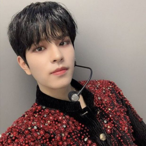 Skz Seungminjpeg — kpop boy groups watching a horror movie option 58
