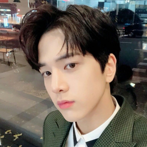 Tbz Younghoonjpeg — kpop boy groups watching a horror movie option 82