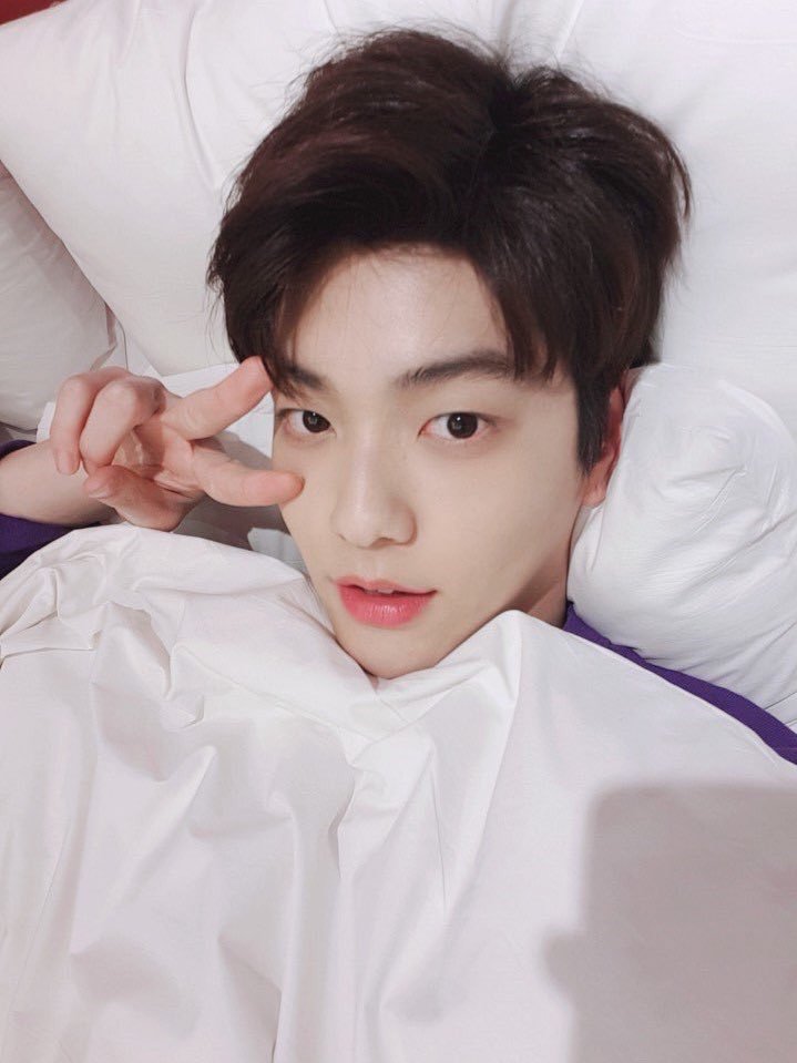 D0zxnivu4aal0jqjpg — kpop boys ik option 49