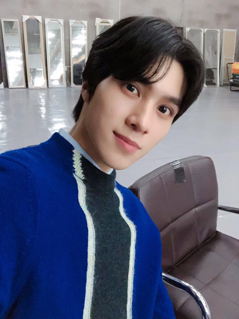 Dxfekmvucaaepzdjpg — kpop boys ik option 65