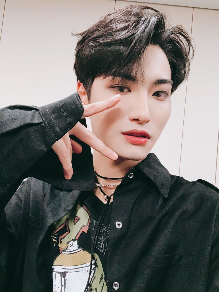 Tumblrpk5767d2gv1rl65x31280jpg — kpop boys ik option 97