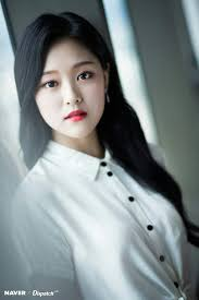 Hyunjin Loonajpg — kpop female visuals option 13