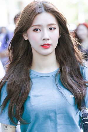 Miyeonjpg — kpop female visuals option 24
