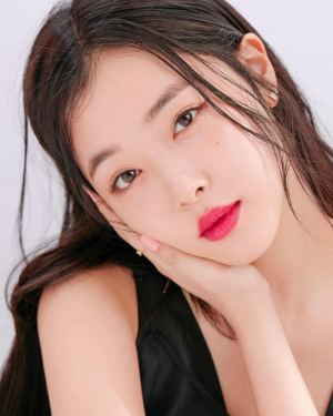 Sullijpg — kpop female visuals option 35