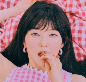 Zz1566522610da9b54ee6ce68622eec57505cab07cdejpg — K-Pop Female Vocalist option 13