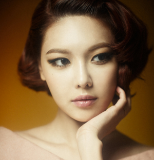 Zz15665324848e3e32d414de155e86dfae82739a1492png — K-Pop Female Vocalist option 46