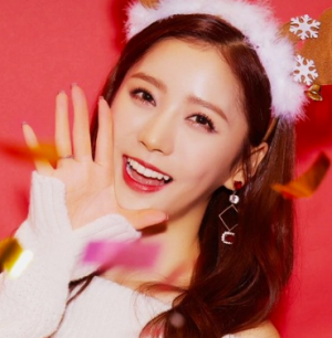 Zz15665342137370492de597df426474386816bb7445png — K-Pop Female Vocalist option 81