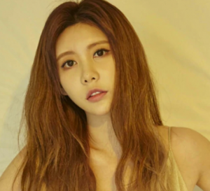 Zz1566536190819d613e9e4b582e933f9e2a41a153c2png — K-Pop Female Vocalist option 88