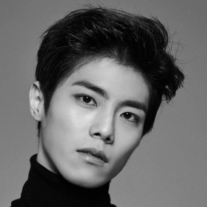 Therose 3jpg — Kpop Male Idols Part.2 (M-Z) - Kpop In Rome option 169