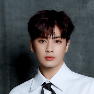 Upten 2jpg — Kpop Male Idols Part.2 (M-Z) - Kpop In Rome option 200