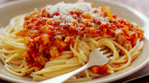 Spaghettis A La Bolognaise Maire Bologne Ragujpg — La bouffe de cantine option 40