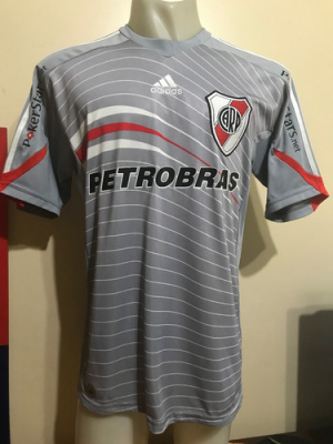 Camiseta best sale river gris