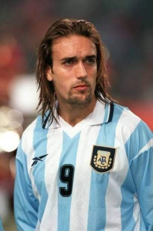 02e4caaced4ea1c94745e765a9c7672djpg — LOS MEJORES JUGADORES ARGENTINOS option 1